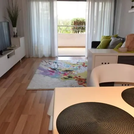 Apartment Brina, Stylish In Portimao